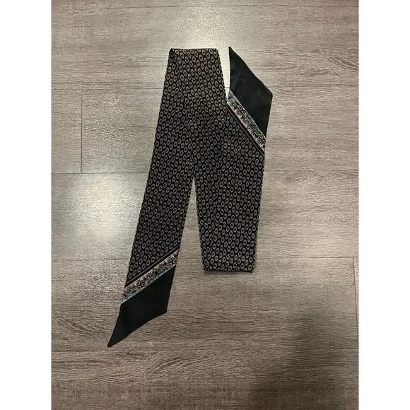 Vintage 80s Ginnie Johansen Scarf Bow Tie Navy Paisley Preppy Old Money - Picture 4 of 9